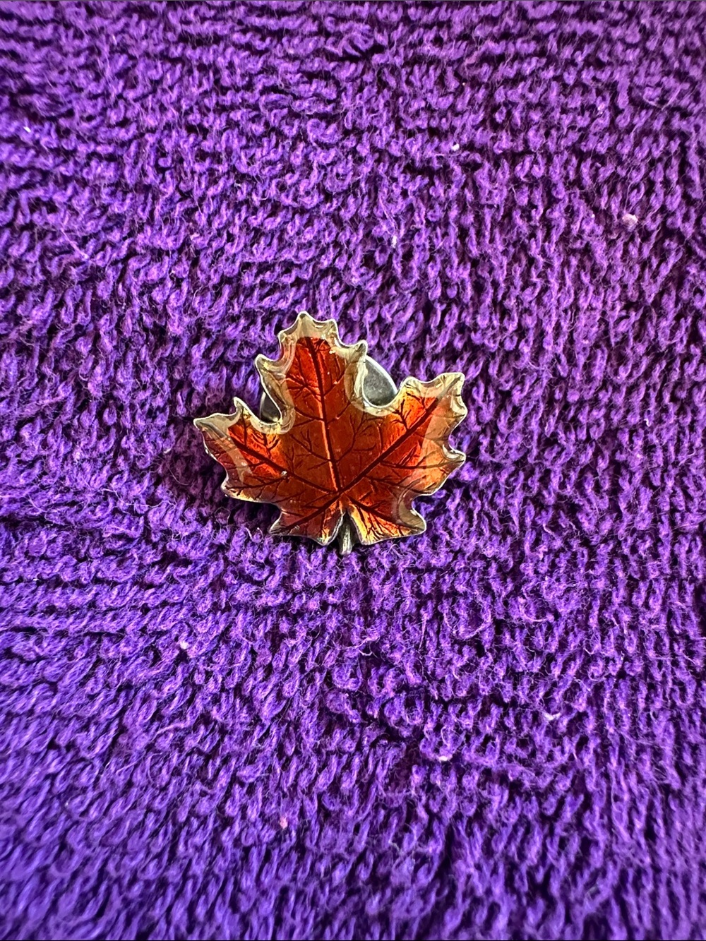 Autumn Maple Leaf Pin - Red Leaf Accent